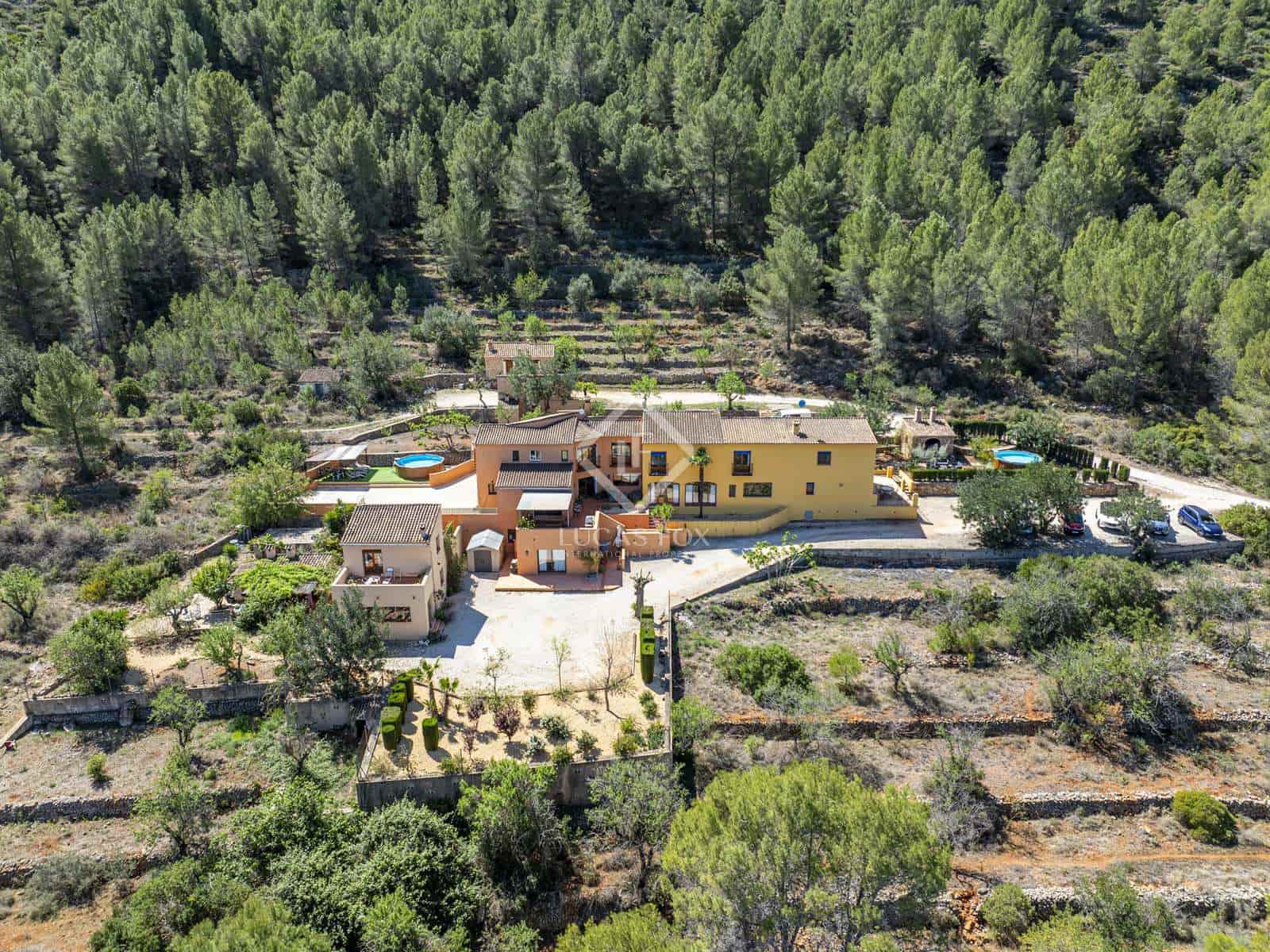 12 bedroom Villa for sale in Jalon / Xalo with pool garage - € 1,115,000 (Ref: 8232458)