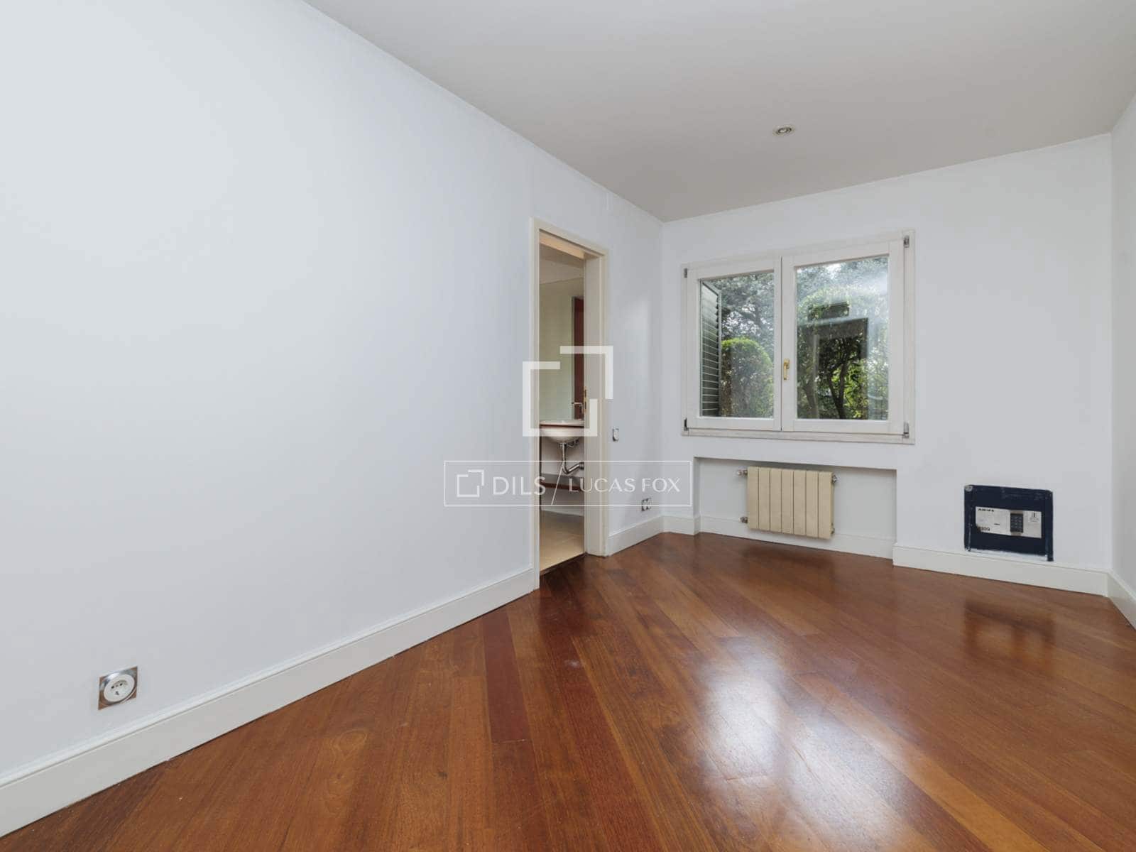 Appartement de 5 chambres à louer à Pozuelo de Alarcon avec piscine garage - 6 500 € (Ref: 8237334)