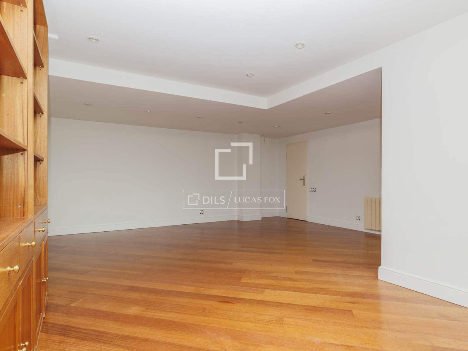 Appartement de 5 chambres à louer à Pozuelo de Alarcon avec piscine garage - 6 500 € (Ref: 8237334)
