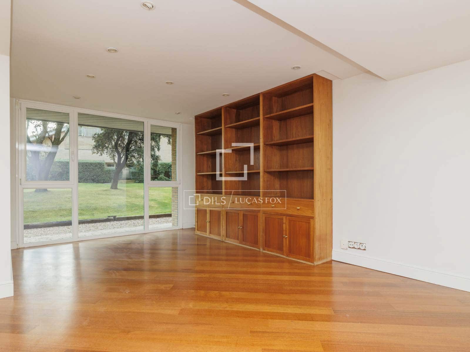 Appartement de 5 chambres à louer à Pozuelo de Alarcon avec piscine garage - 6 500 € (Ref: 8237334)