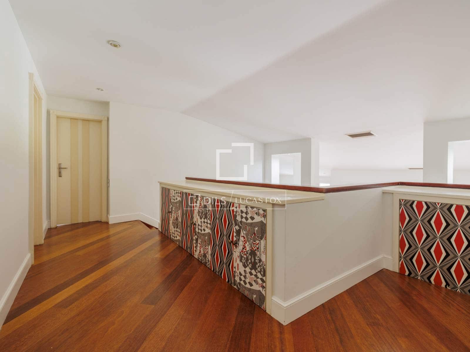 Appartement de 5 chambres à louer à Pozuelo de Alarcon avec piscine garage - 6 500 € (Ref: 8237334)