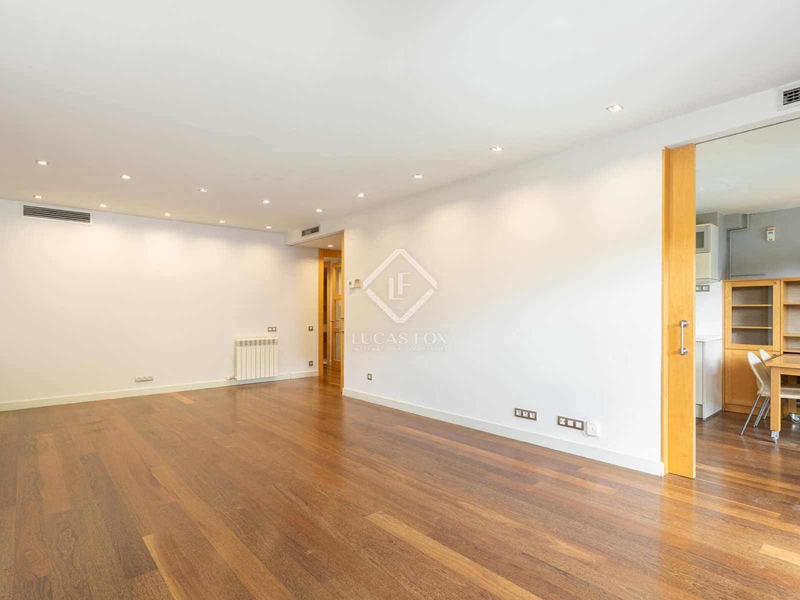 3 sypialnia Apartament na sprzedaż w Miasto Barcelona z garażem - 1 850 000 € (Ref: 8237335)