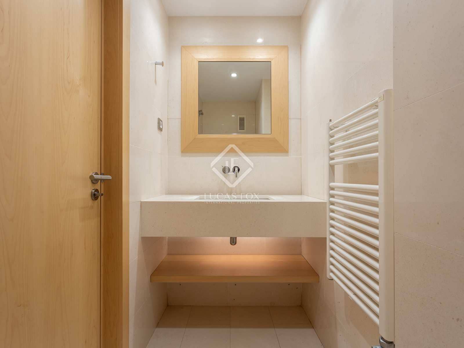 3 sypialnia Apartament na sprzedaż w Miasto Barcelona z garażem - 1 850 000 € (Ref: 8237335)