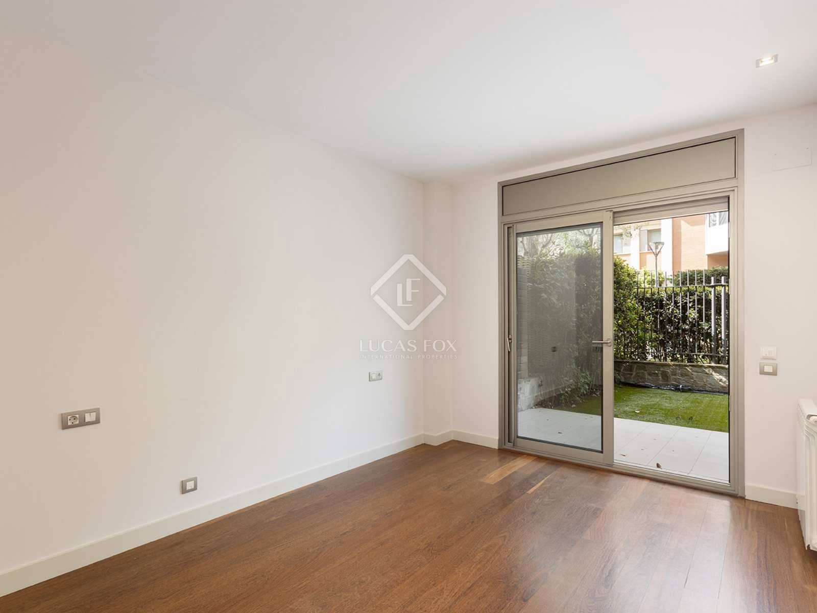 3 sypialnia Apartament na sprzedaż w Miasto Barcelona z garażem - 1 850 000 € (Ref: 8237335)