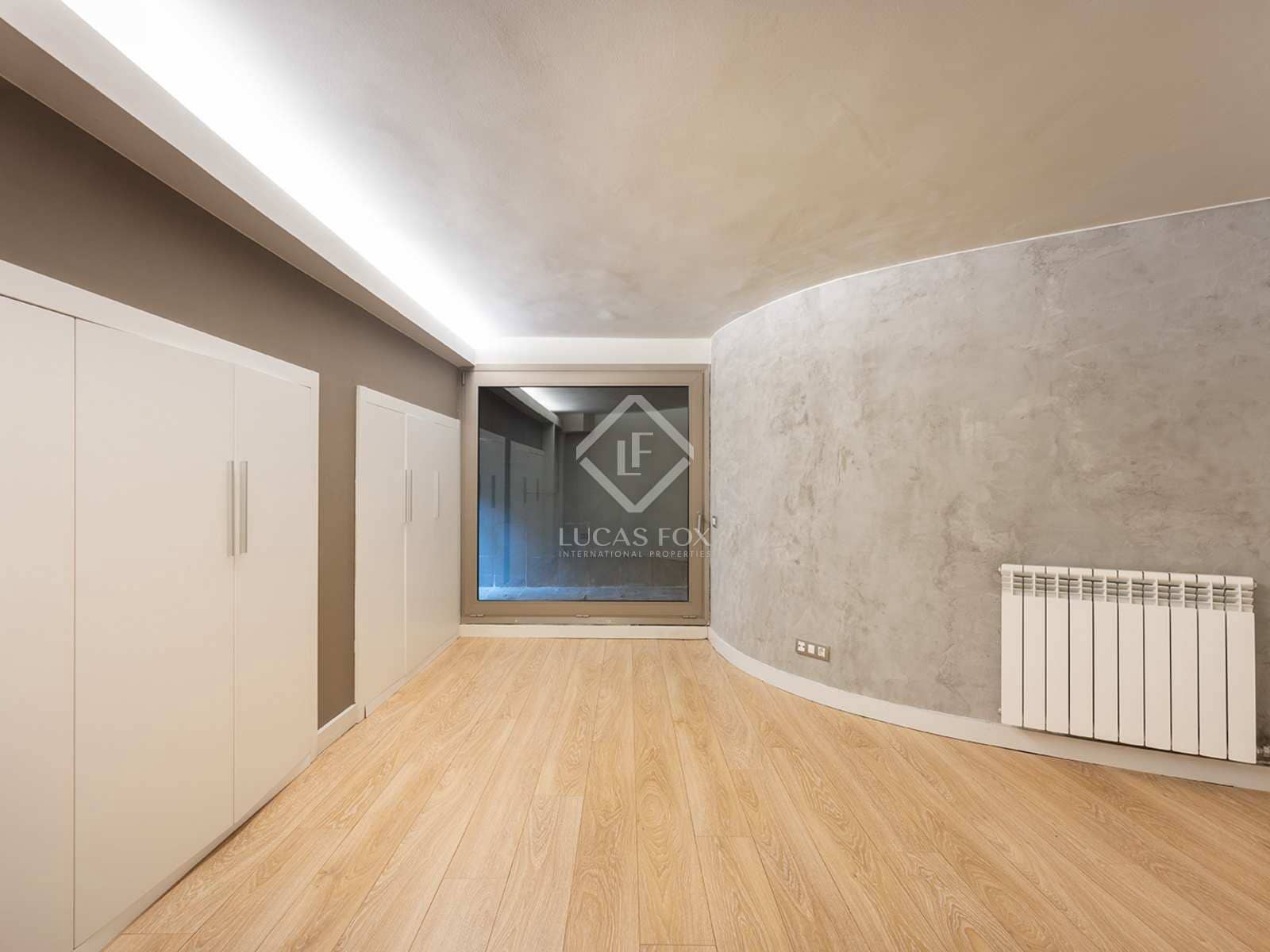 3 sypialnia Apartament na sprzedaż w Miasto Barcelona z garażem - 1 850 000 € (Ref: 8237335)