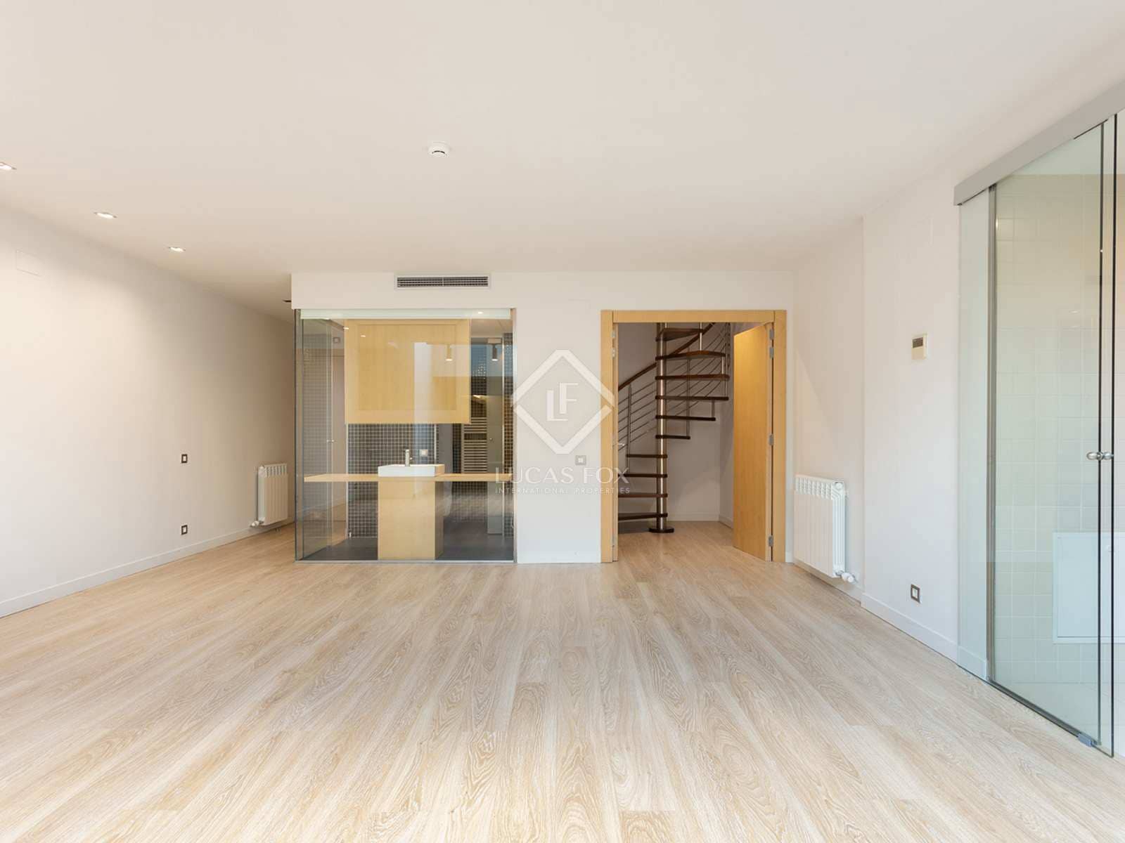 3 sypialnia Apartament na sprzedaż w Miasto Barcelona z garażem - 1 850 000 € (Ref: 8237335)