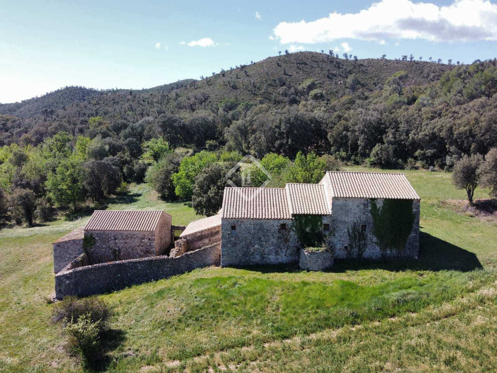 7 soveværelse Finca/Landehus til salg i Darnius - € 900.000 (Ref: 8237336)