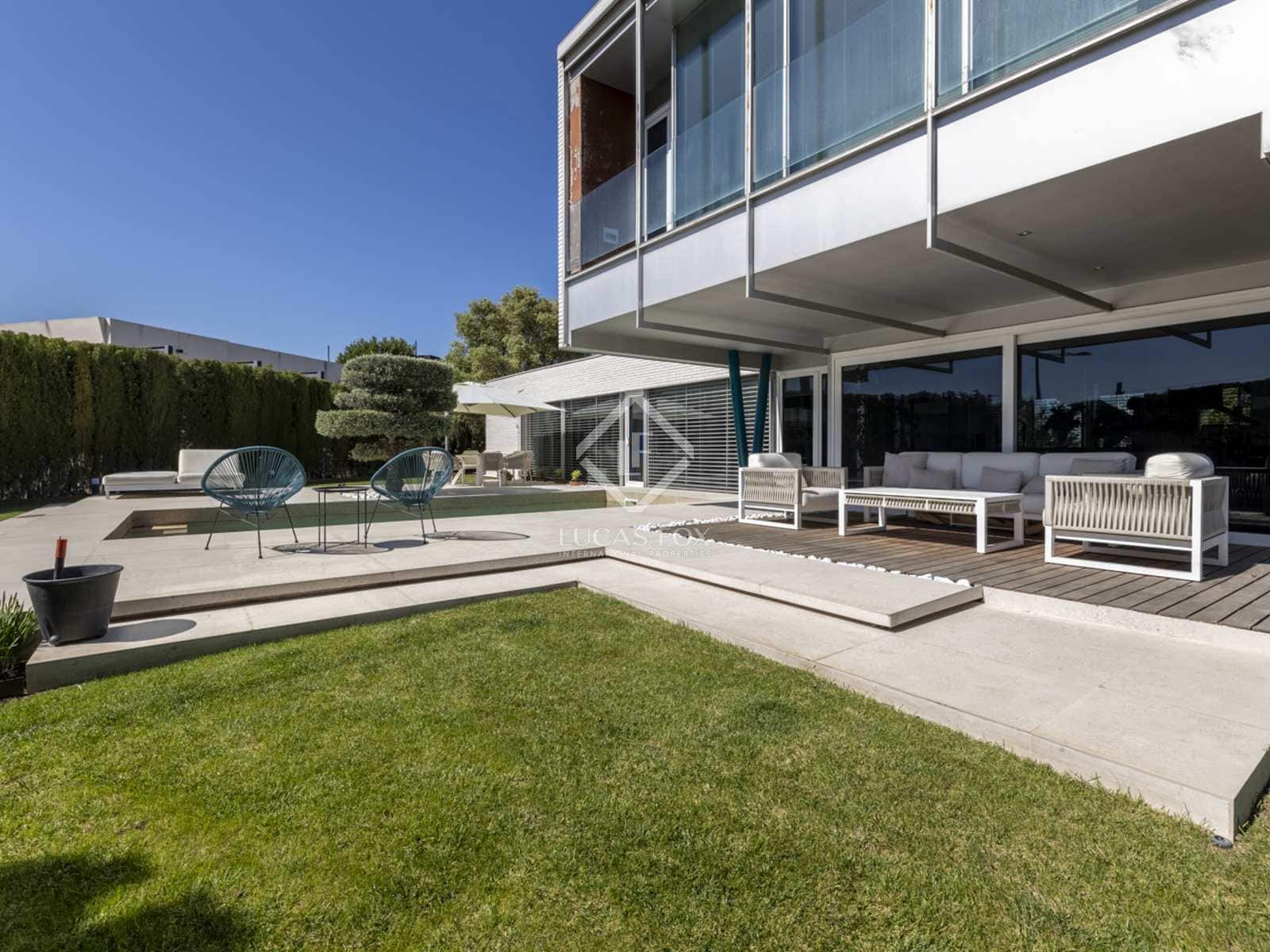 6 soverom Villa til salgs i Boadilla del Monte med svømmebasseng garasje - € 1 595 000 (Ref: 8237588)