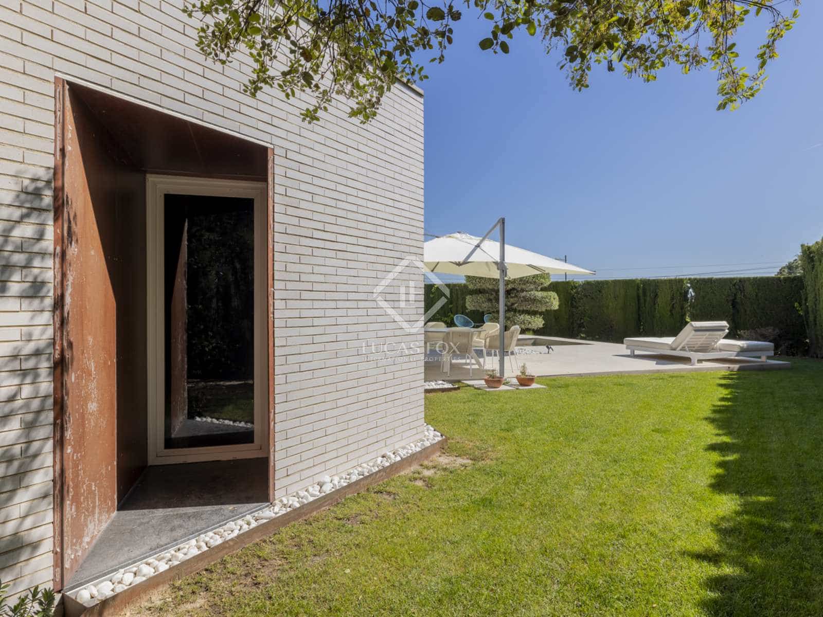 6 soverom Villa til salgs i Boadilla del Monte med svømmebasseng garasje - € 1 595 000 (Ref: 8237588)