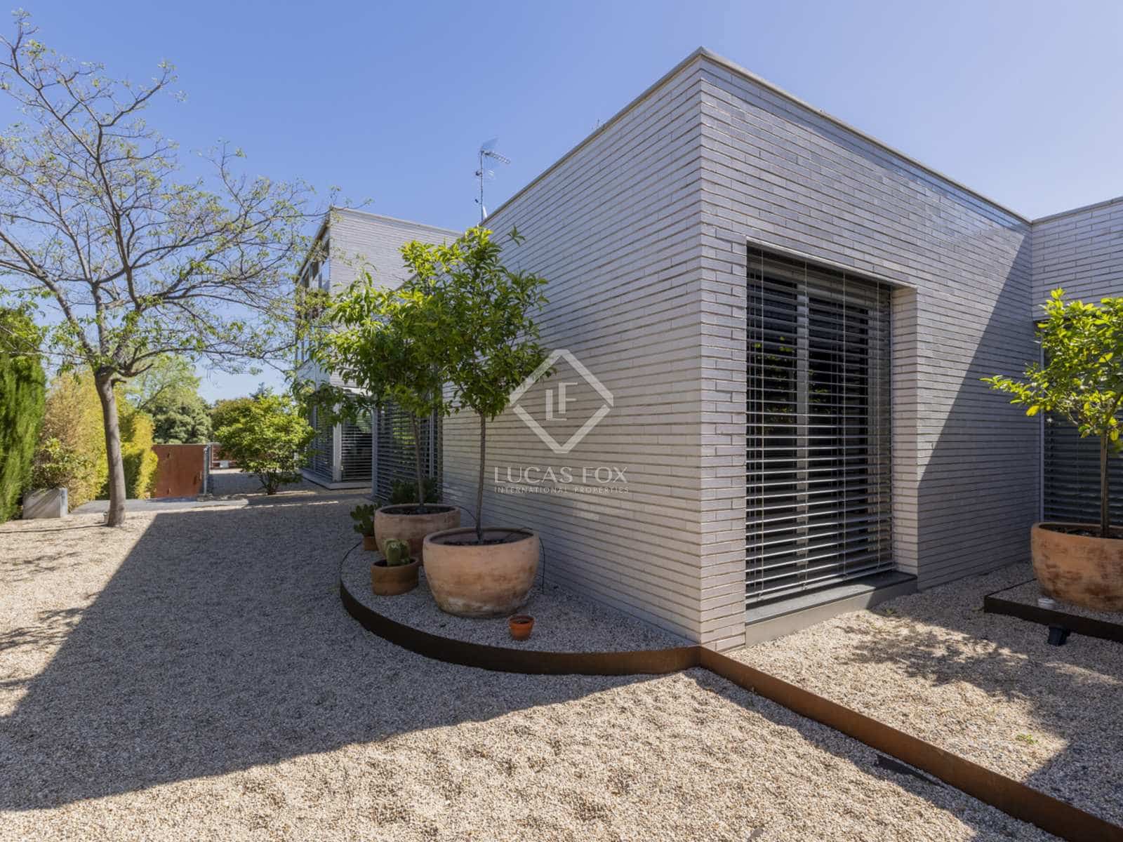 6 soverom Villa til salgs i Boadilla del Monte med svømmebasseng garasje - € 1 595 000 (Ref: 8237588)