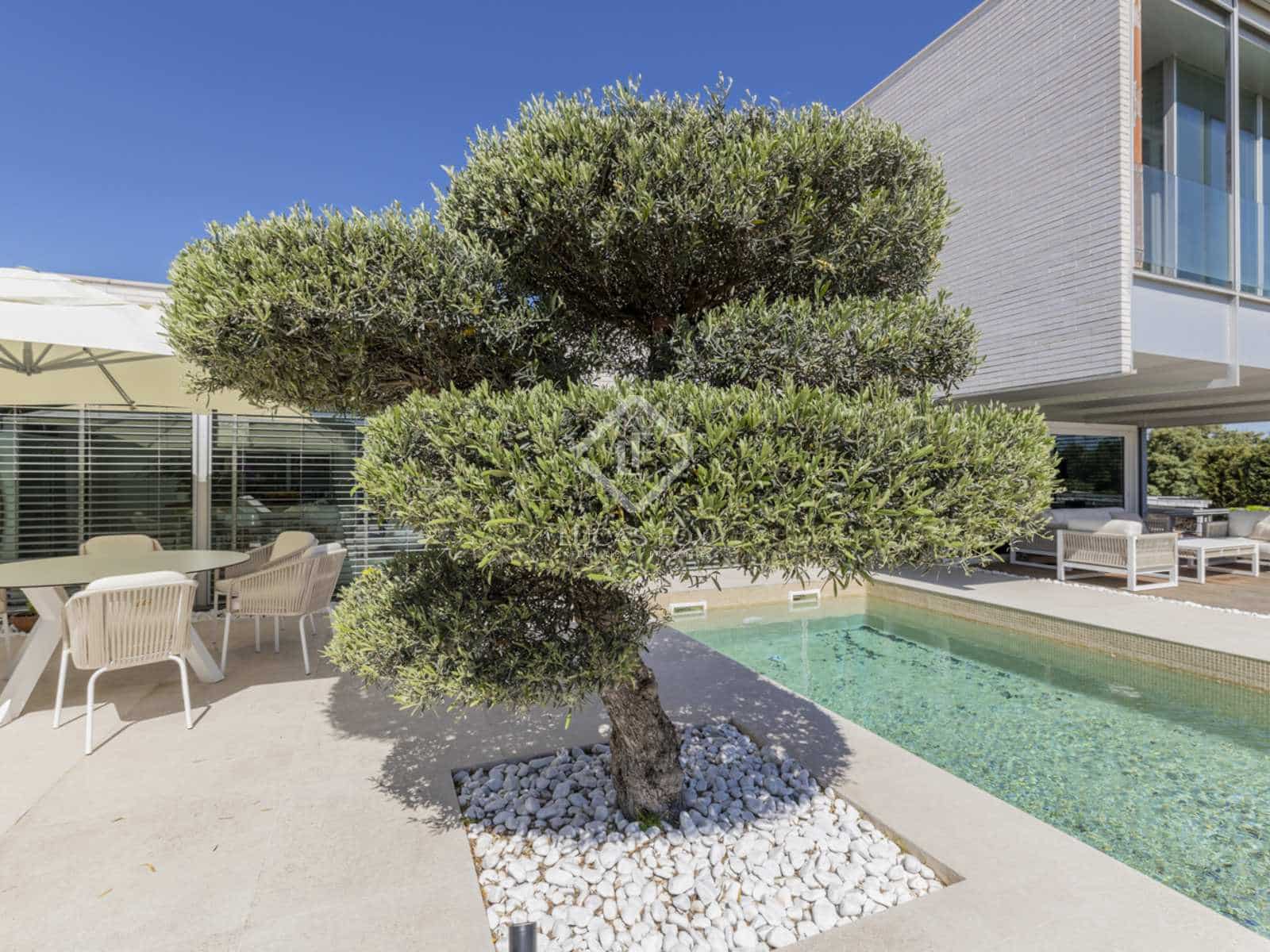 6 soverom Villa til salgs i Boadilla del Monte med svømmebasseng garasje - € 1 595 000 (Ref: 8237588)