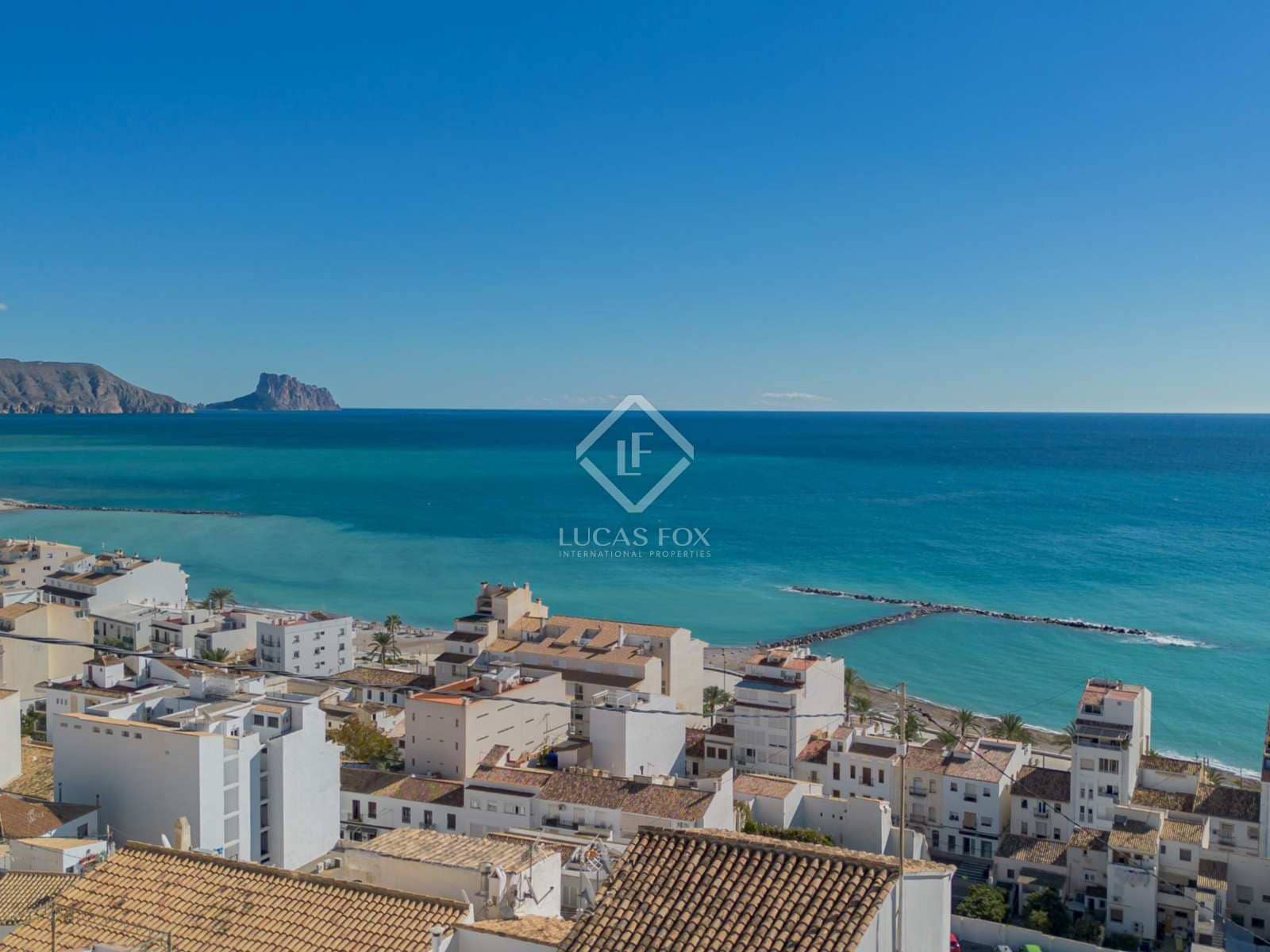 2 bedroom Apartment for sale in Altea with pool garage - € 549,000 (Ref: 8241170)