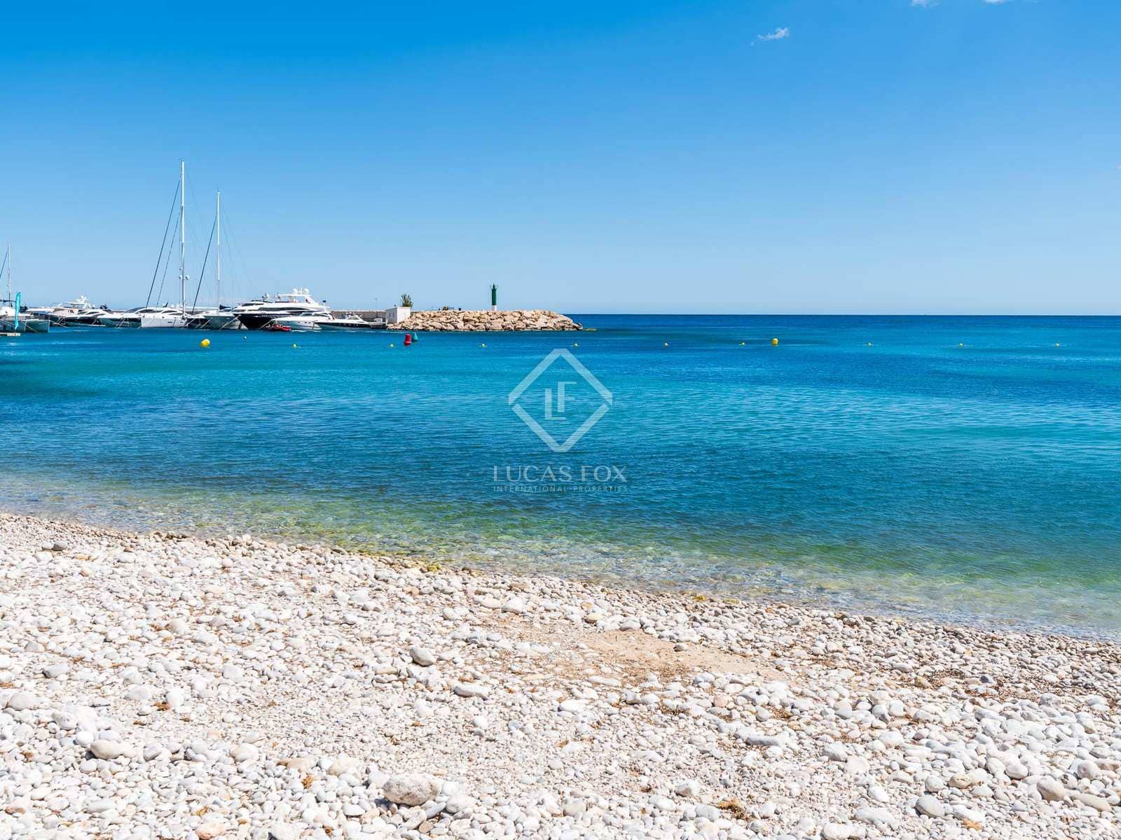 2 bedroom Apartment for sale in Altea with pool garage - € 549,000 (Ref: 8241170)