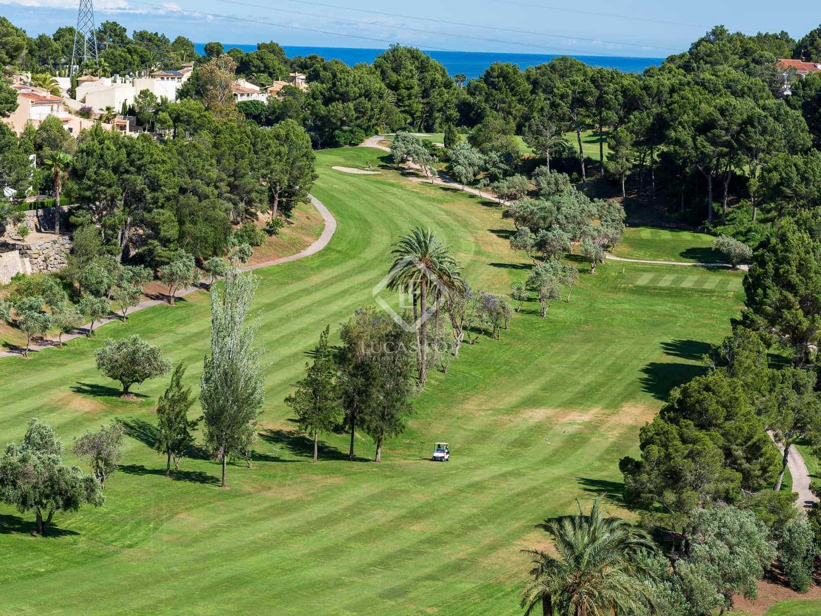 2 bedroom Apartment for sale in Altea with pool garage - € 549,000 (Ref: 8241170)