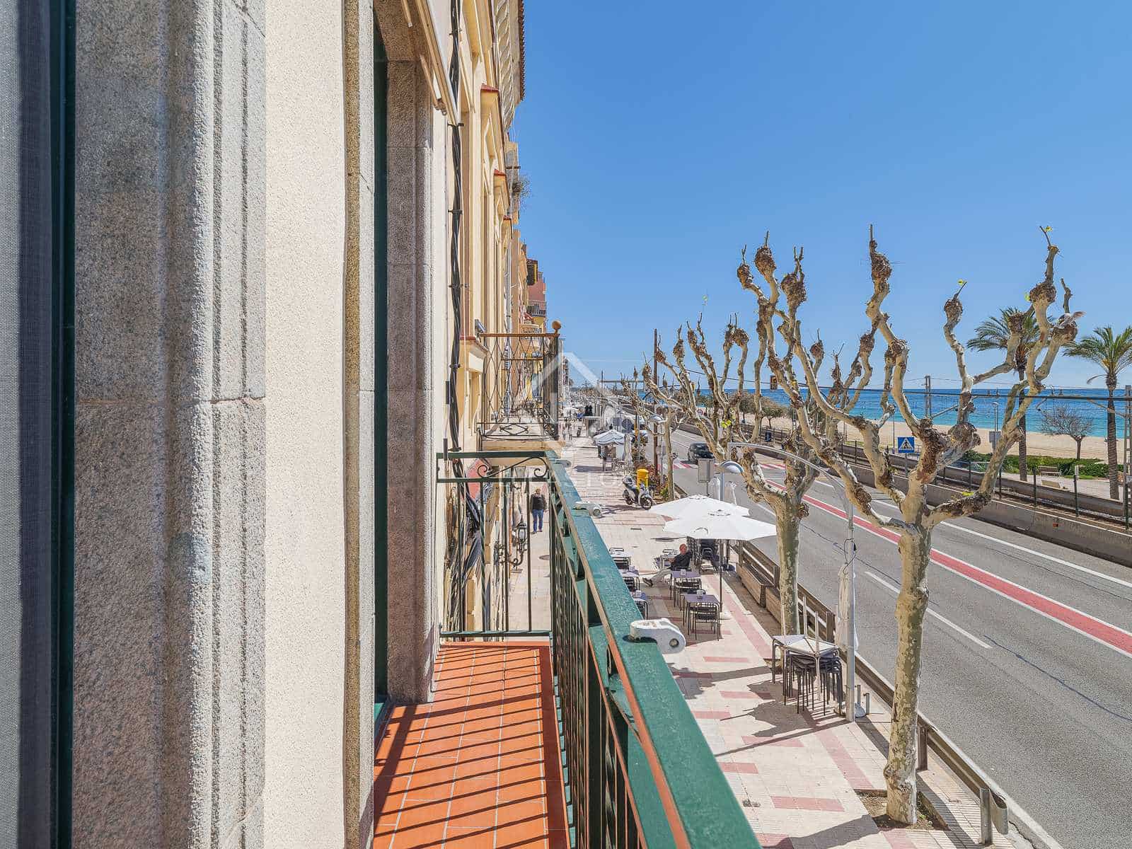 6 quarto Moradia para venda em El Masnou - 1 100 000 € (Ref: 8241173)