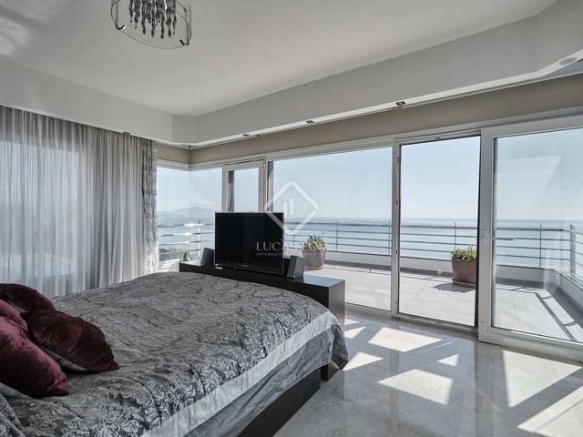 5 soverom Villa til salgs i Manilva med svømmebasseng garasje - € 3 295 000 (Ref: 8242695)