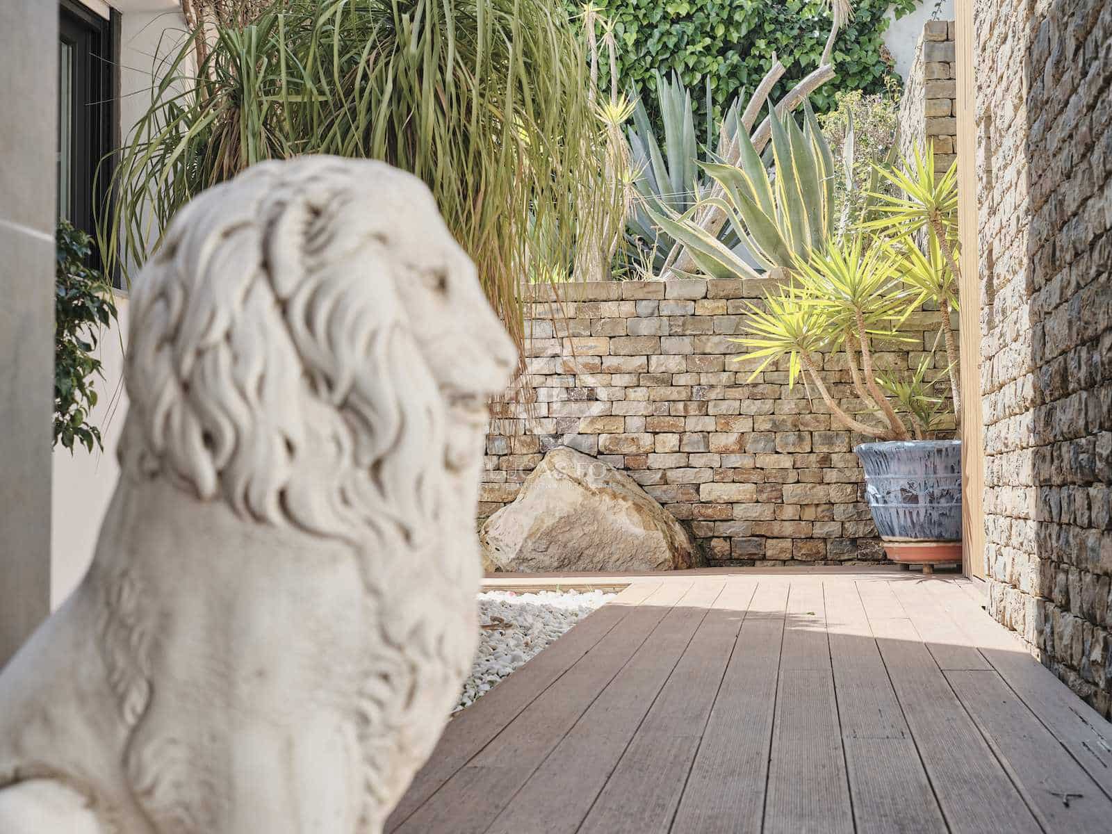 5 soverom Villa til salgs i Manilva med svømmebasseng garasje - € 3 295 000 (Ref: 8242695)