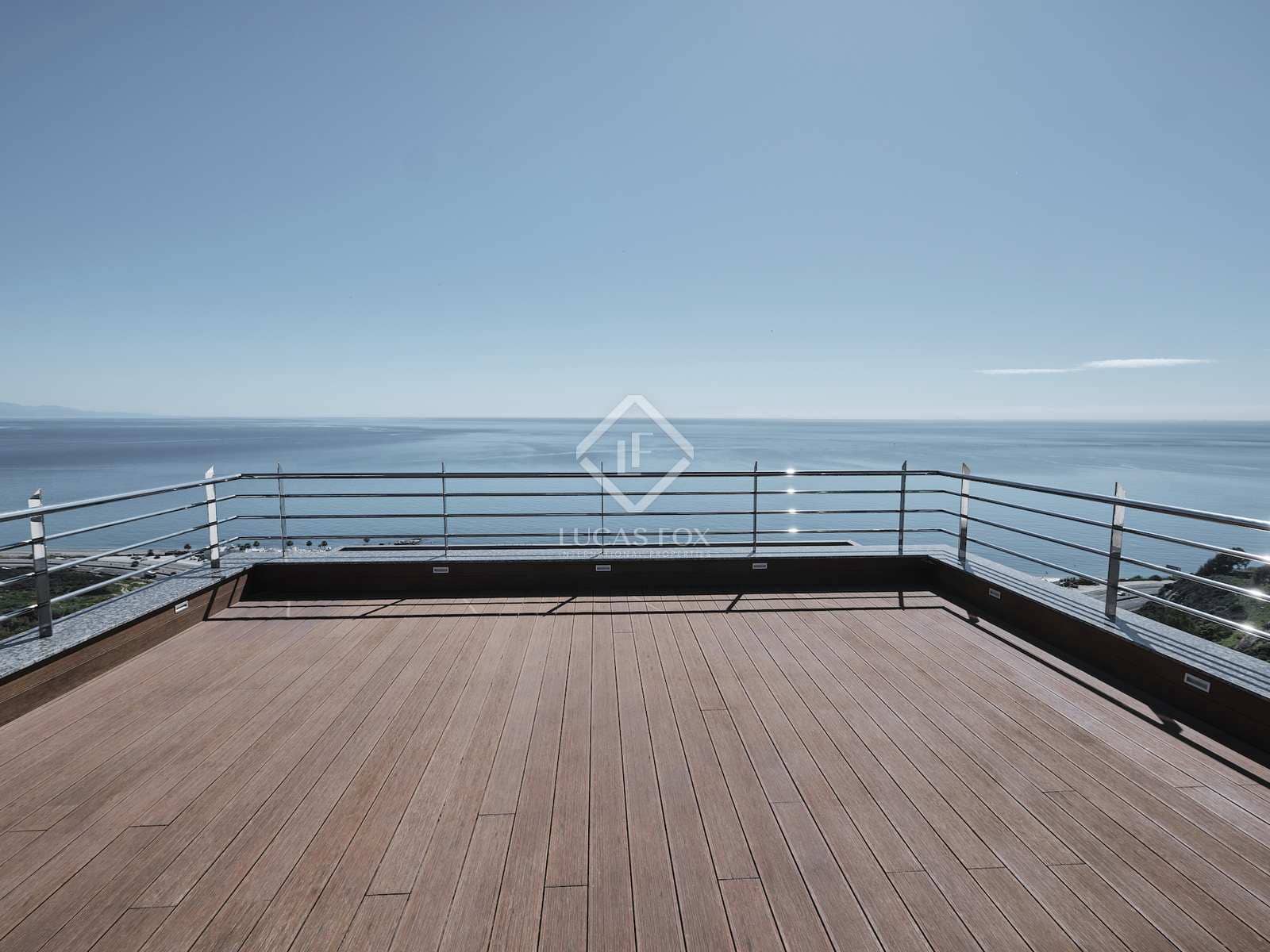 5 soverom Villa til salgs i Manilva med svømmebasseng garasje - € 3 295 000 (Ref: 8242695)