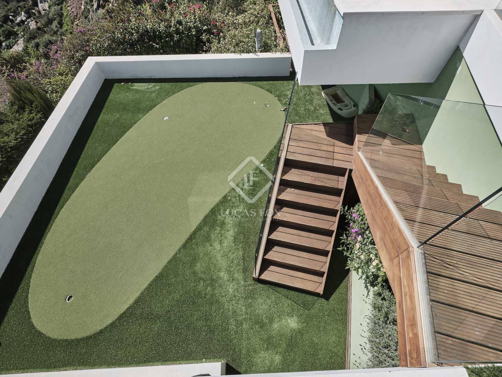 5 soverom Villa til salgs i Manilva med svømmebasseng garasje - € 3 295 000 (Ref: 8242695)