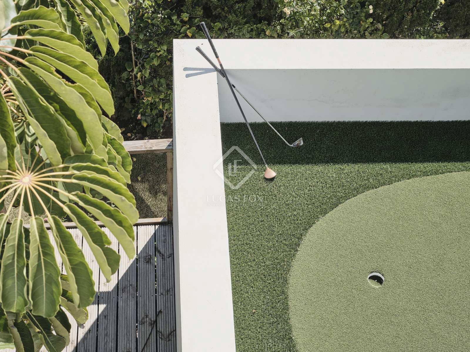 5 soverom Villa til salgs i Manilva med svømmebasseng garasje - € 3 295 000 (Ref: 8242695)