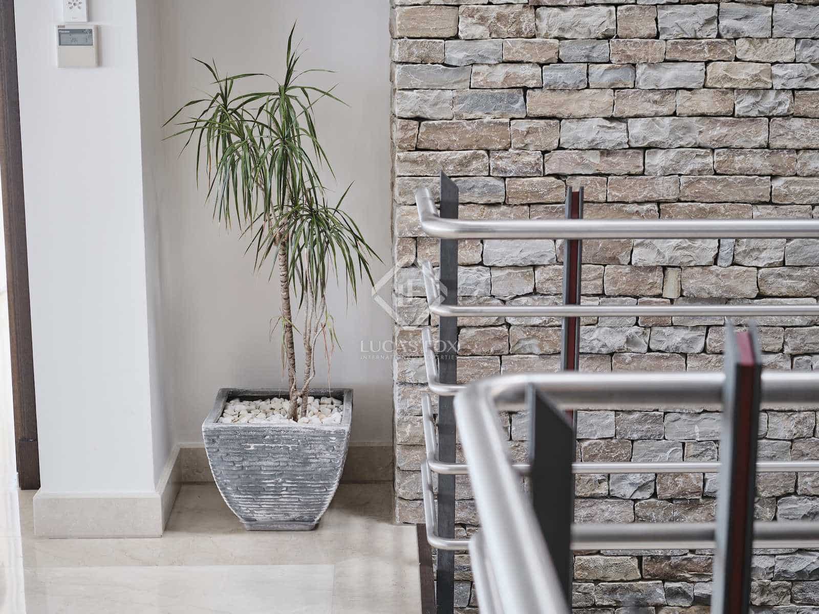 5 soverom Villa til salgs i Manilva med svømmebasseng garasje - € 3 295 000 (Ref: 8242695)