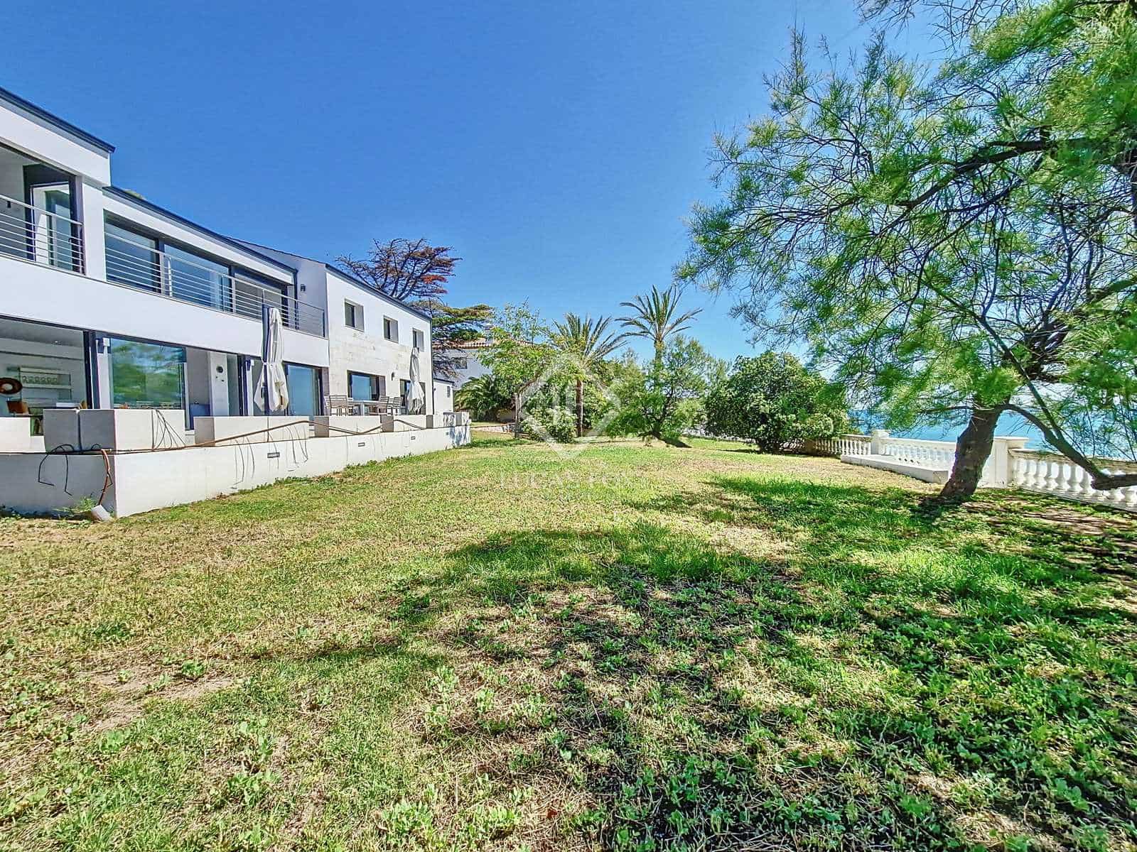 5 soveværelse Villa til leje i Vilanova i la Geltru med garage - € 8.000 (Ref: 8243514)