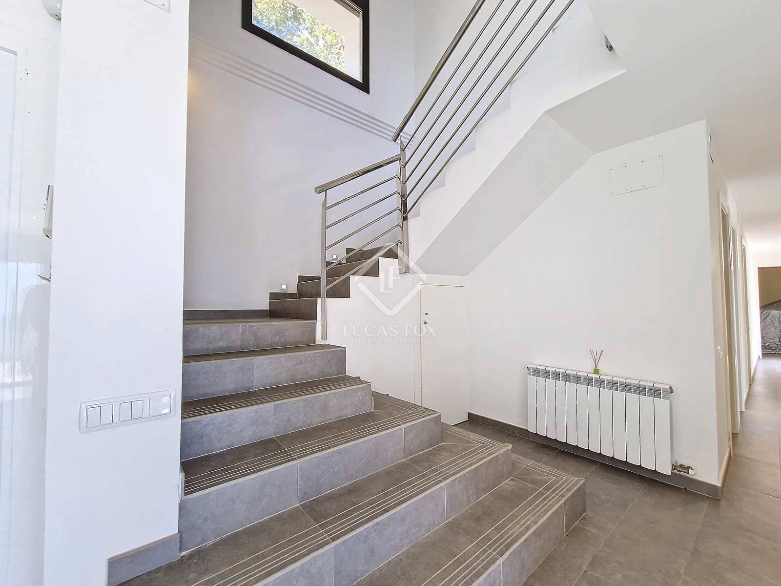 5 soveværelse Villa til leje i Vilanova i la Geltru med garage - € 8.000 (Ref: 8243514)