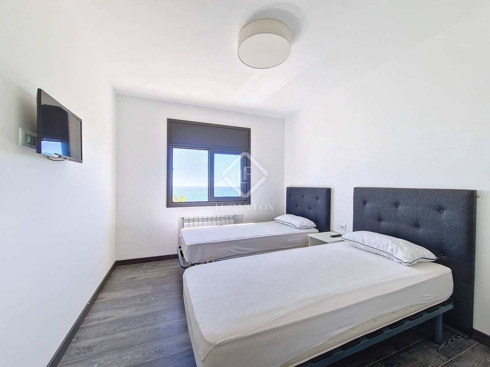 5 soveværelse Villa til leje i Vilanova i la Geltru med garage - € 8.000 (Ref: 8243514)