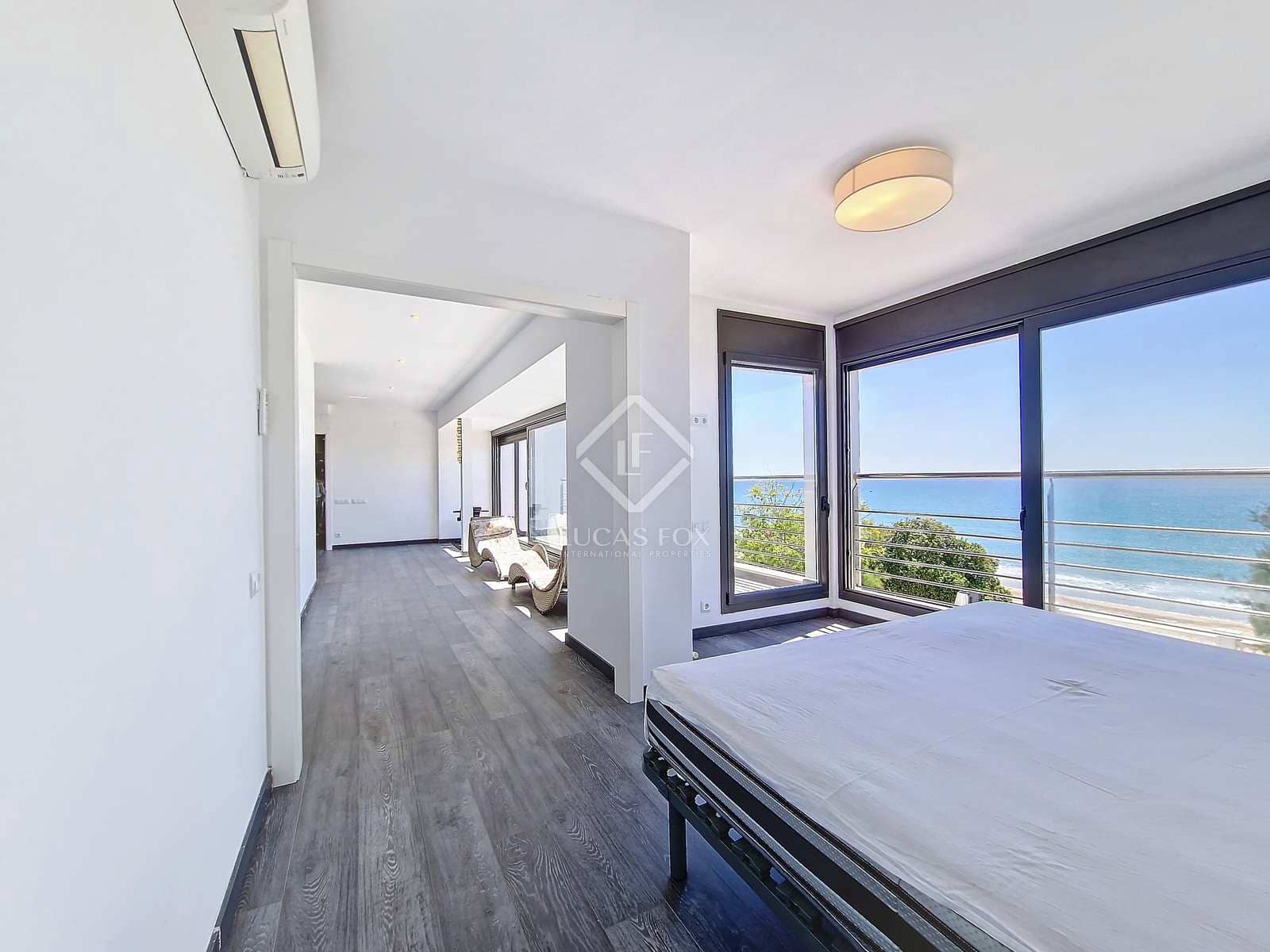 5 soveværelse Villa til leje i Vilanova i la Geltru med garage - € 8.000 (Ref: 8243514)