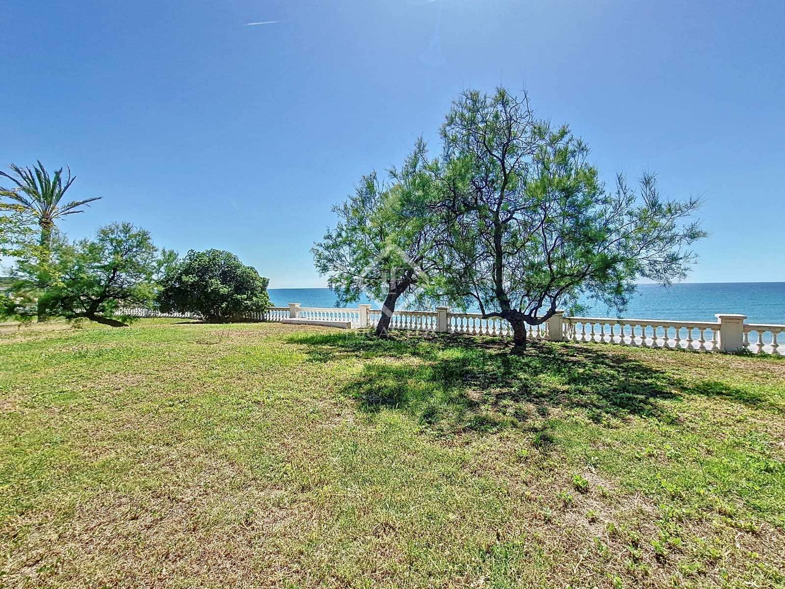 5 soveværelse Villa til leje i Vilanova i la Geltru med garage - € 8.000 (Ref: 8243514)