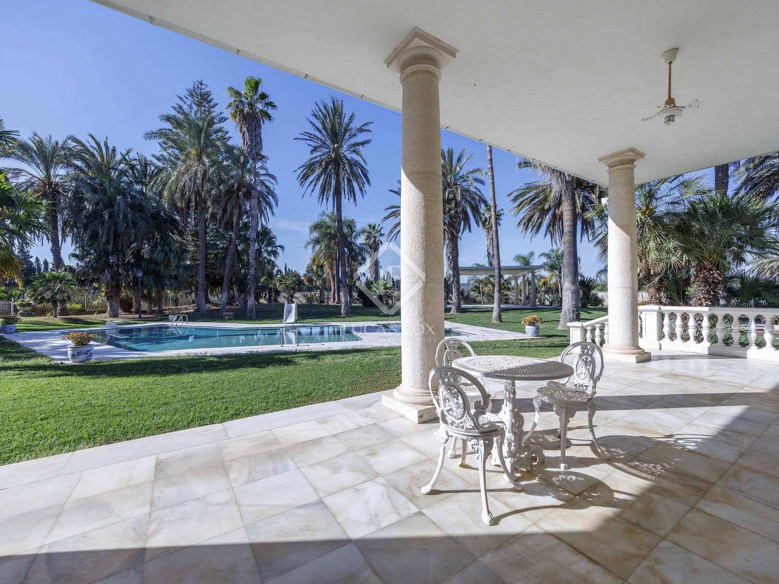 7 soveværelse Villa til salg i La Pobla de Vallbona med swimmingpool garage - € 1.950.000 (Ref: 8244413)