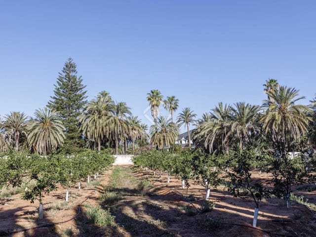 7 soverom Villa til salgs i La Pobla de Vallbona med svømmebasseng garasje - € 1 950 000 (Ref: 8244413)