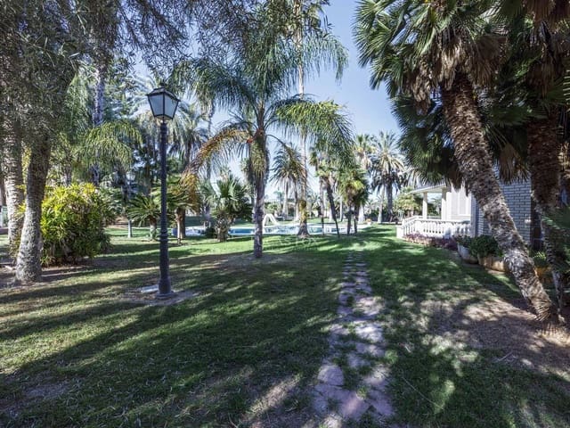 7 soverom Villa til salgs i La Pobla de Vallbona med svømmebasseng garasje - € 1 950 000 (Ref: 8244413)