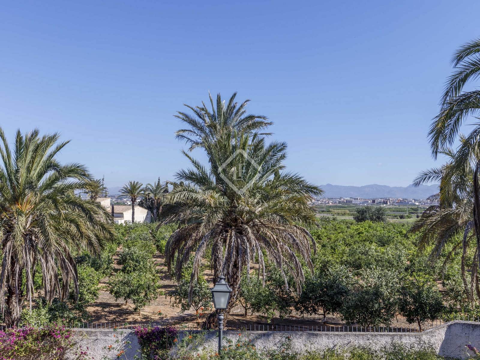 7 soveværelse Villa til salg i La Pobla de Vallbona med swimmingpool garage - € 1.950.000 (Ref: 8244413)