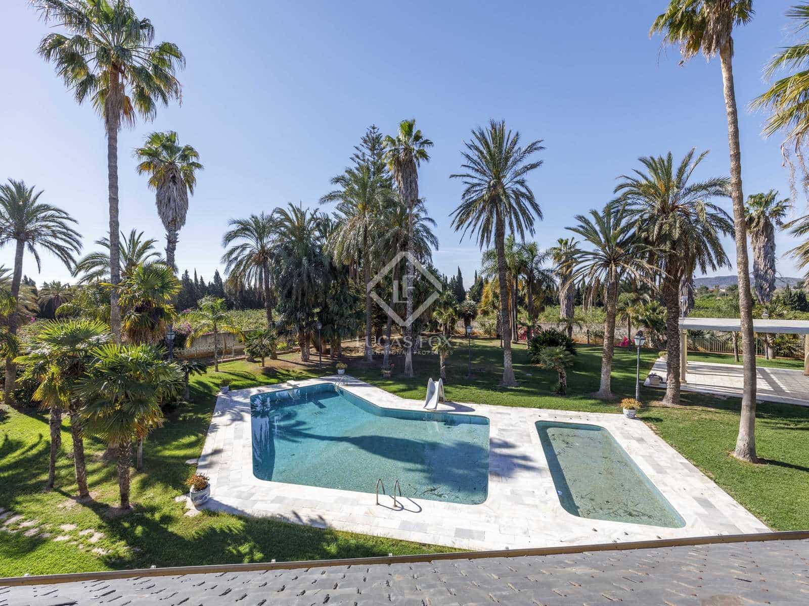 7 soveværelse Villa til salg i La Pobla de Vallbona med swimmingpool garage - € 1.950.000 (Ref: 8244413)