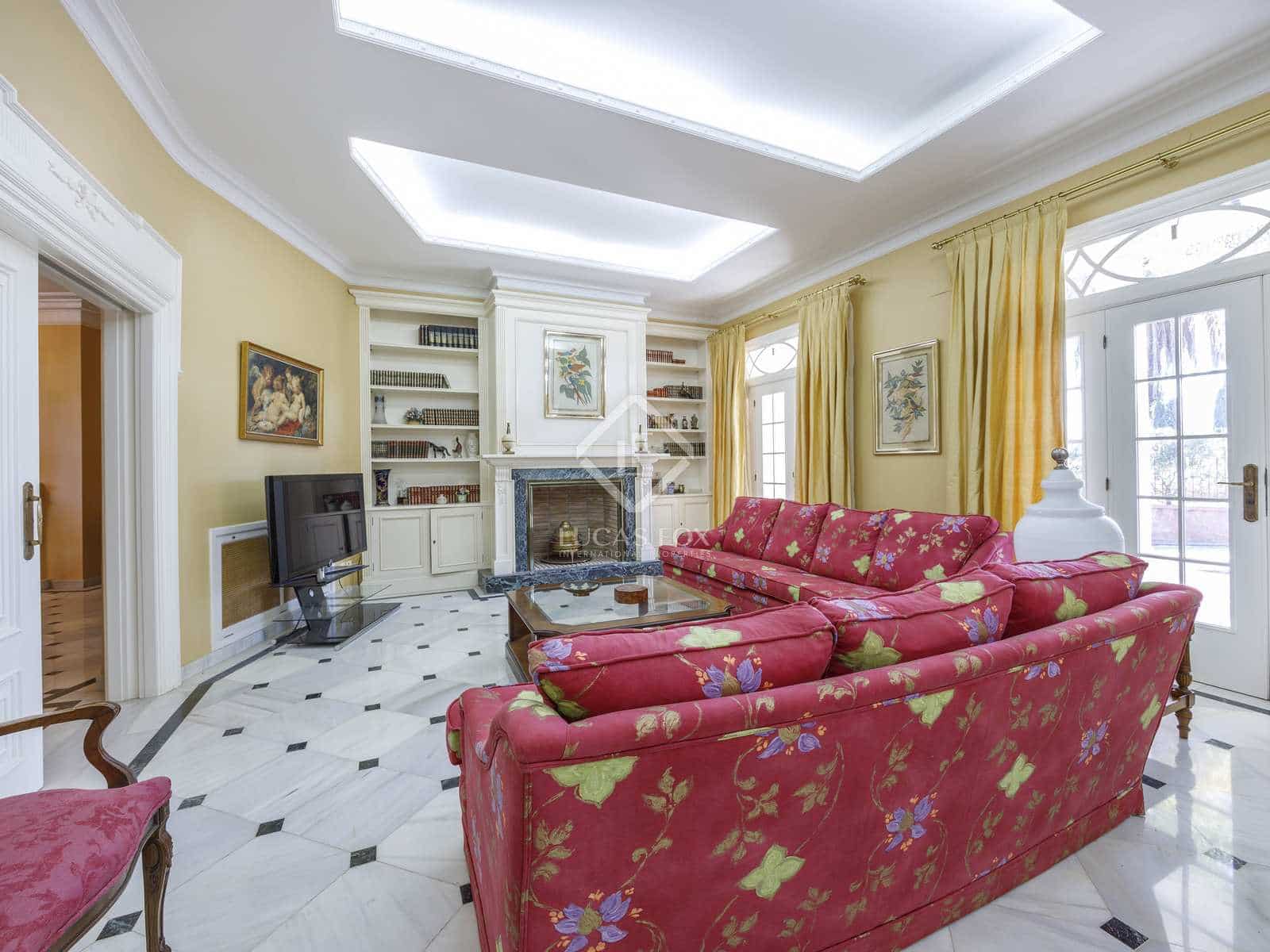 7 soveværelse Villa til salg i La Pobla de Vallbona med swimmingpool garage - € 1.950.000 (Ref: 8244413)