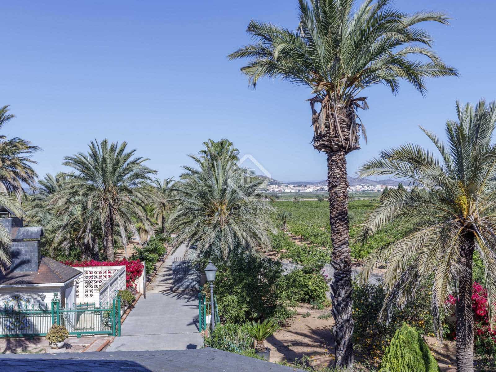 7 soveværelse Villa til salg i La Pobla de Vallbona med swimmingpool garage - € 1.950.000 (Ref: 8244413)