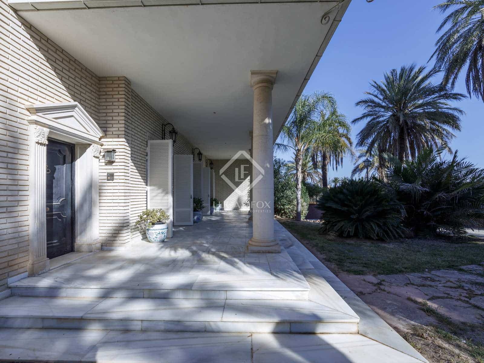 7 soveværelse Villa til salg i La Pobla de Vallbona med swimmingpool garage - € 1.950.000 (Ref: 8244413)