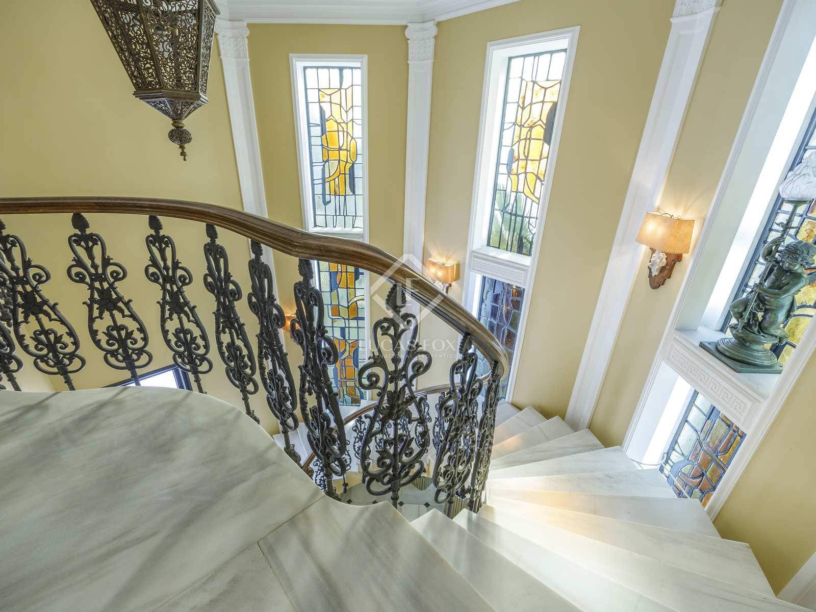 7 soveværelse Villa til salg i La Pobla de Vallbona med swimmingpool garage - € 1.950.000 (Ref: 8244413)