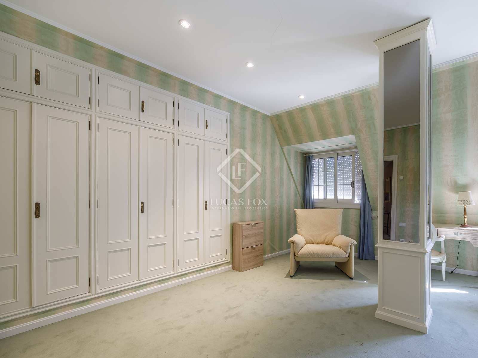 7 soveværelse Villa til salg i La Pobla de Vallbona med swimmingpool garage - € 1.950.000 (Ref: 8244413)