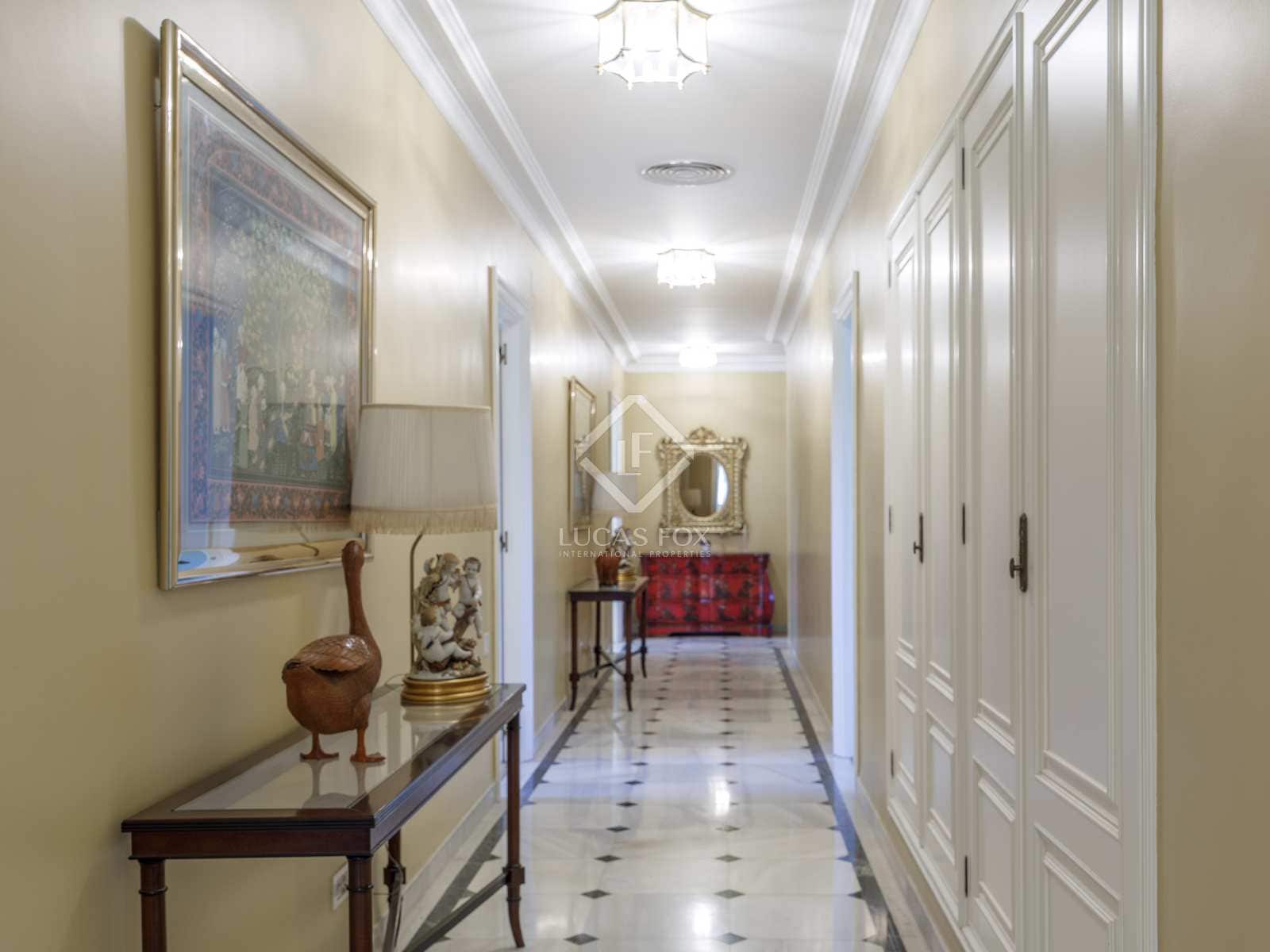 7 soveværelse Villa til salg i La Pobla de Vallbona med swimmingpool garage - € 1.950.000 (Ref: 8244413)