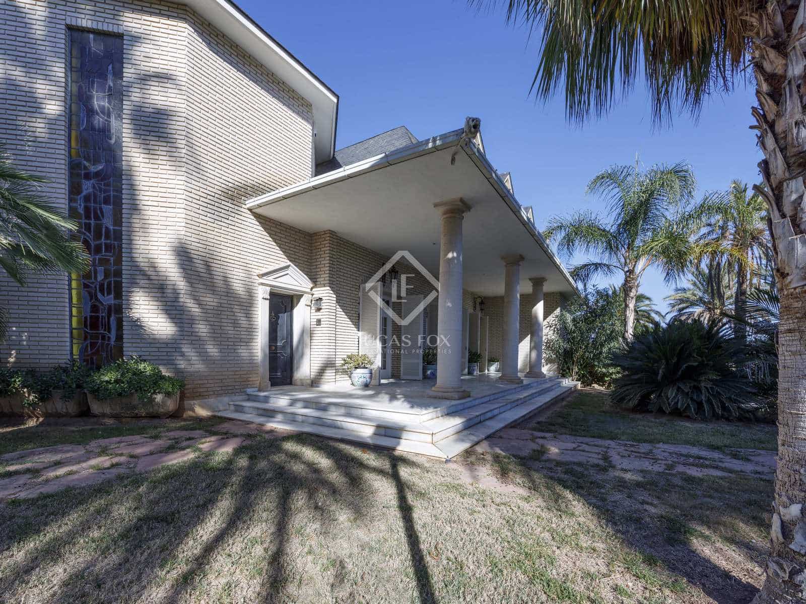 7 soveværelse Villa til salg i La Pobla de Vallbona med swimmingpool garage - € 1.950.000 (Ref: 8244413)