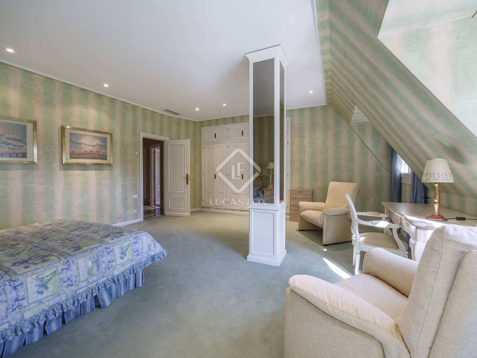 7 soveværelse Villa til salg i La Pobla de Vallbona med swimmingpool garage - € 1.950.000 (Ref: 8244413)