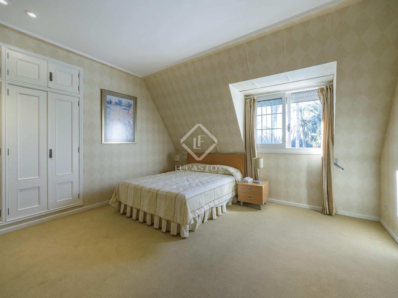 7 soveværelse Villa til salg i La Pobla de Vallbona med swimmingpool garage - € 1.950.000 (Ref: 8244413)