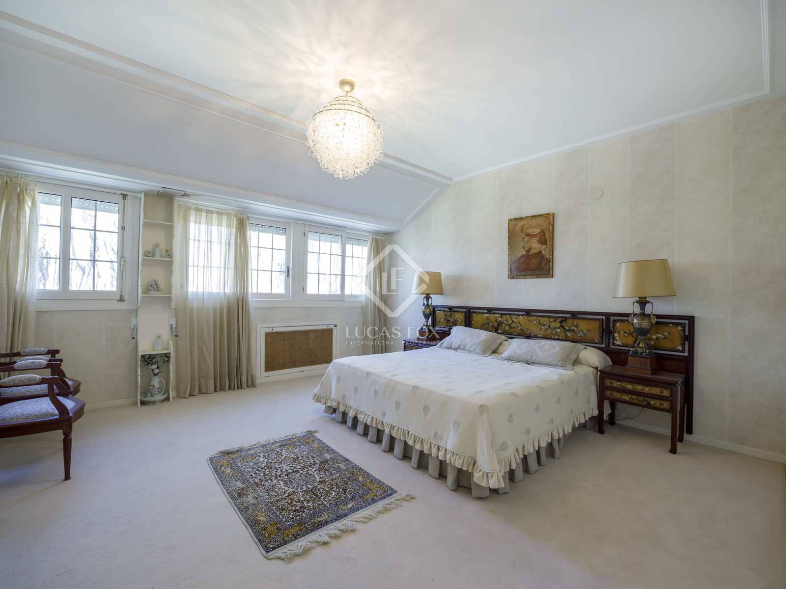 7 soveværelse Villa til salg i La Pobla de Vallbona med swimmingpool garage - € 1.950.000 (Ref: 8244413)