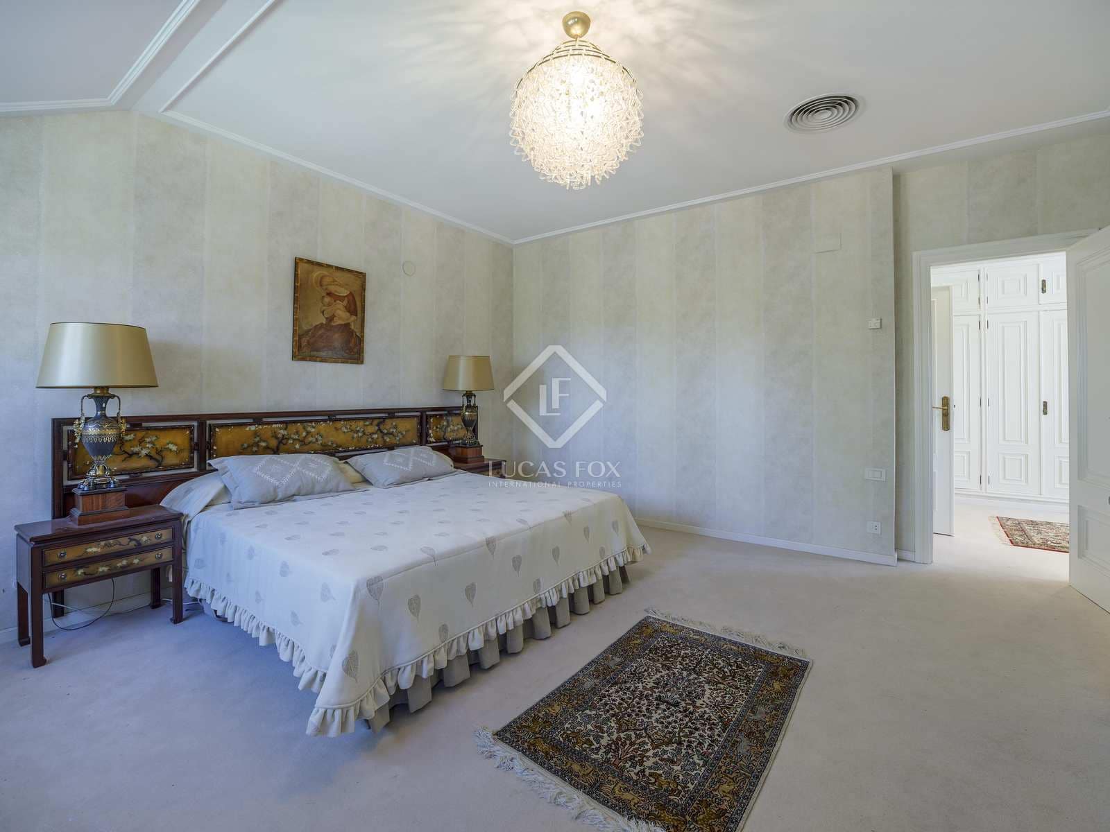 7 soveværelse Villa til salg i La Pobla de Vallbona med swimmingpool garage - € 1.950.000 (Ref: 8244413)