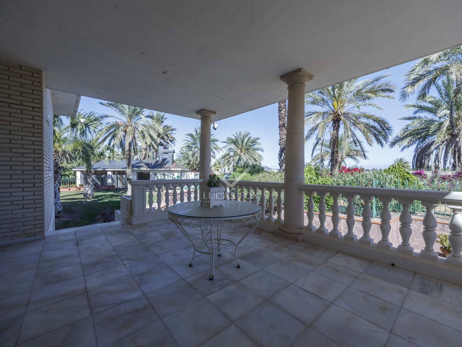 7 soveværelse Villa til salg i La Pobla de Vallbona med swimmingpool garage - € 1.950.000 (Ref: 8244413)