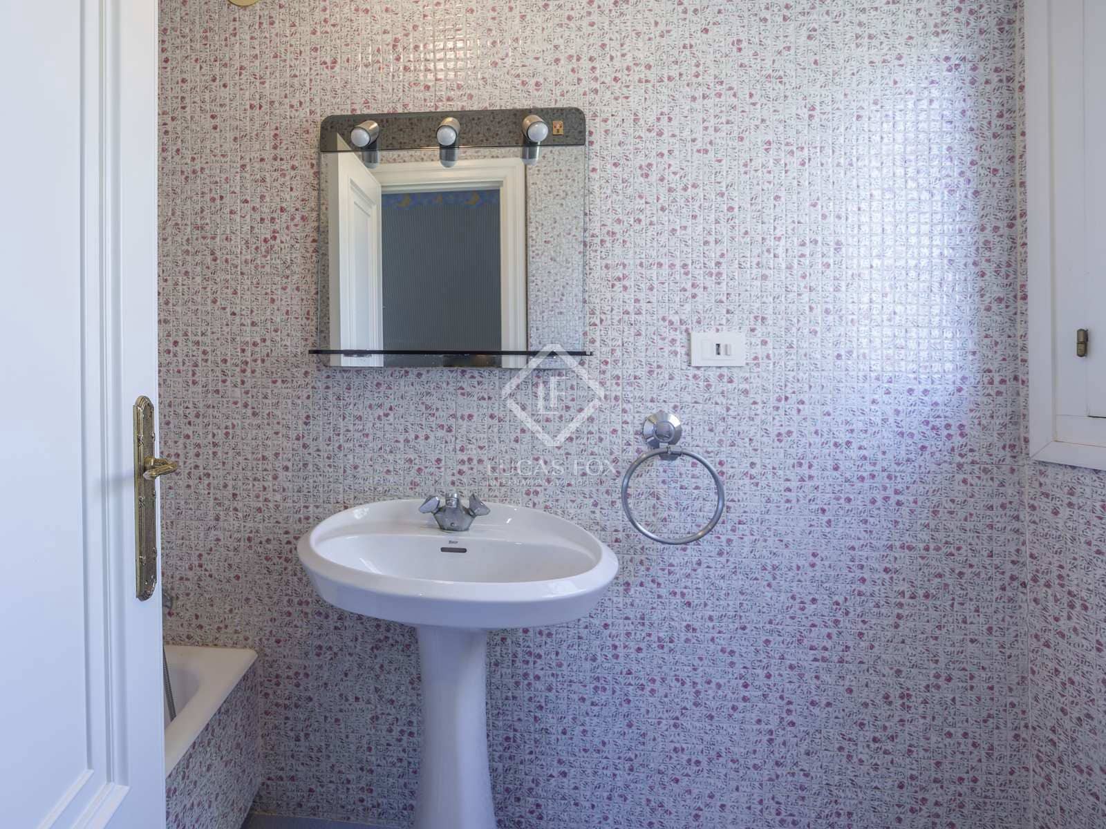 7 soveværelse Villa til salg i La Pobla de Vallbona med swimmingpool garage - € 1.950.000 (Ref: 8244413)