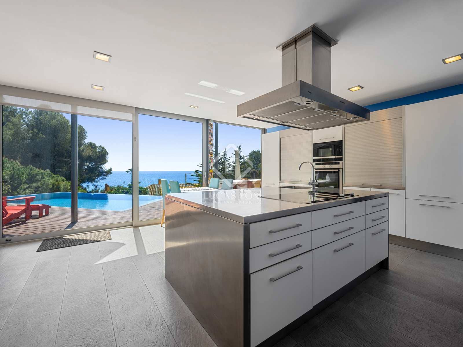 4 slaapkamer Villa te koop in Tamarit met zwembad garage - € 2.490.000 (Ref: 8246471)