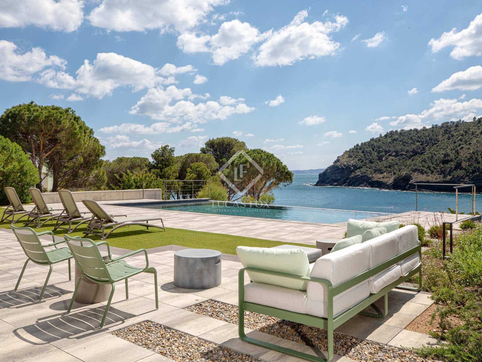 6 soveværelse Villa til salg i Colera med swimmingpool garage - € 2.950.000 (Ref: 8254657)